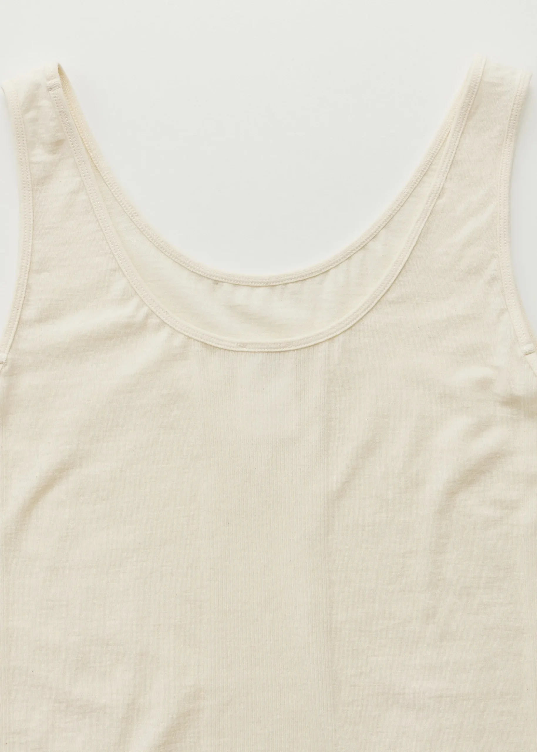 Gentle cashmere tank