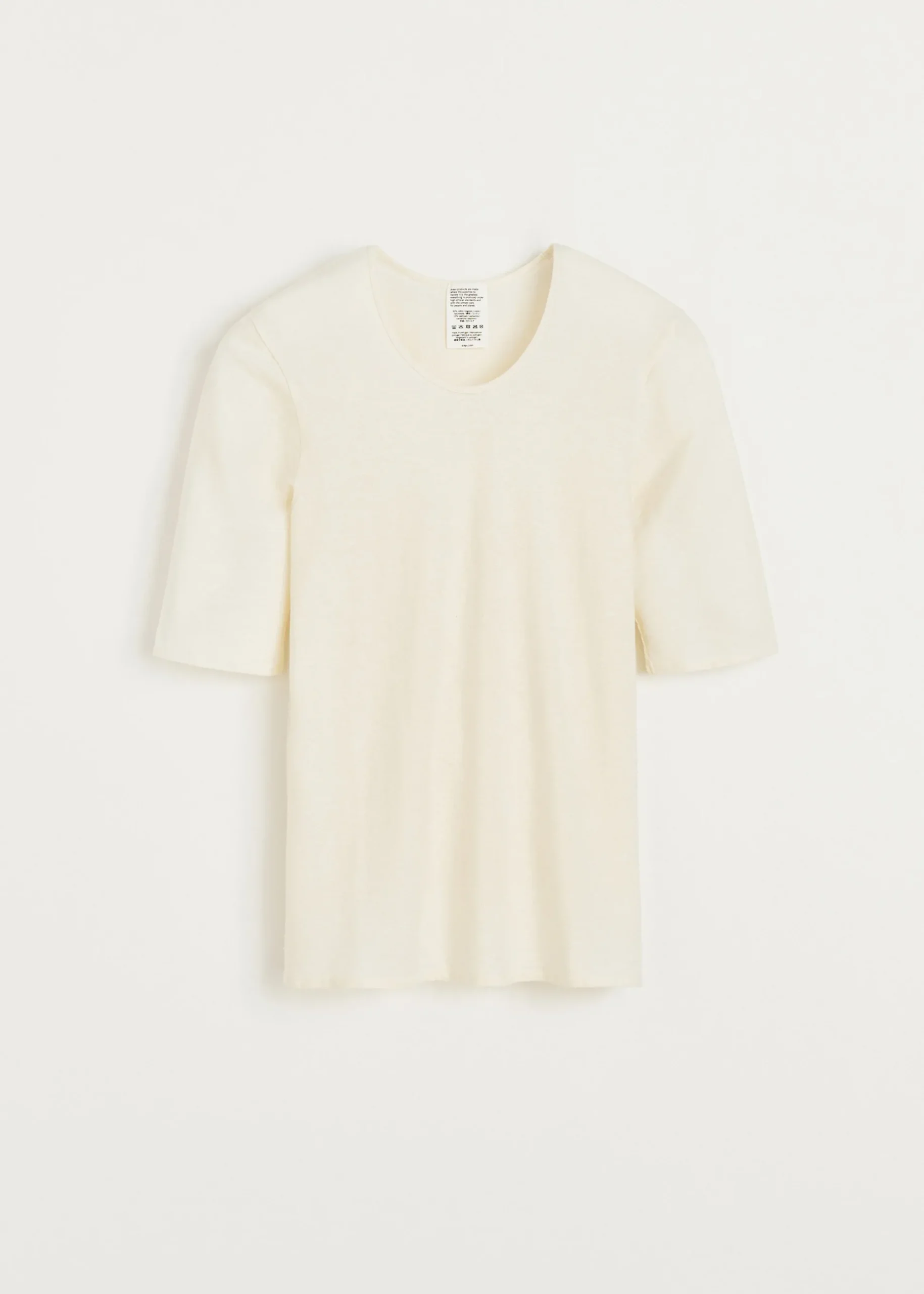 Gentle cashmere tee