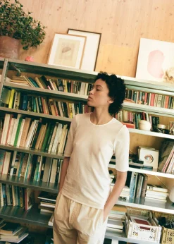 Gentle cashmere tee