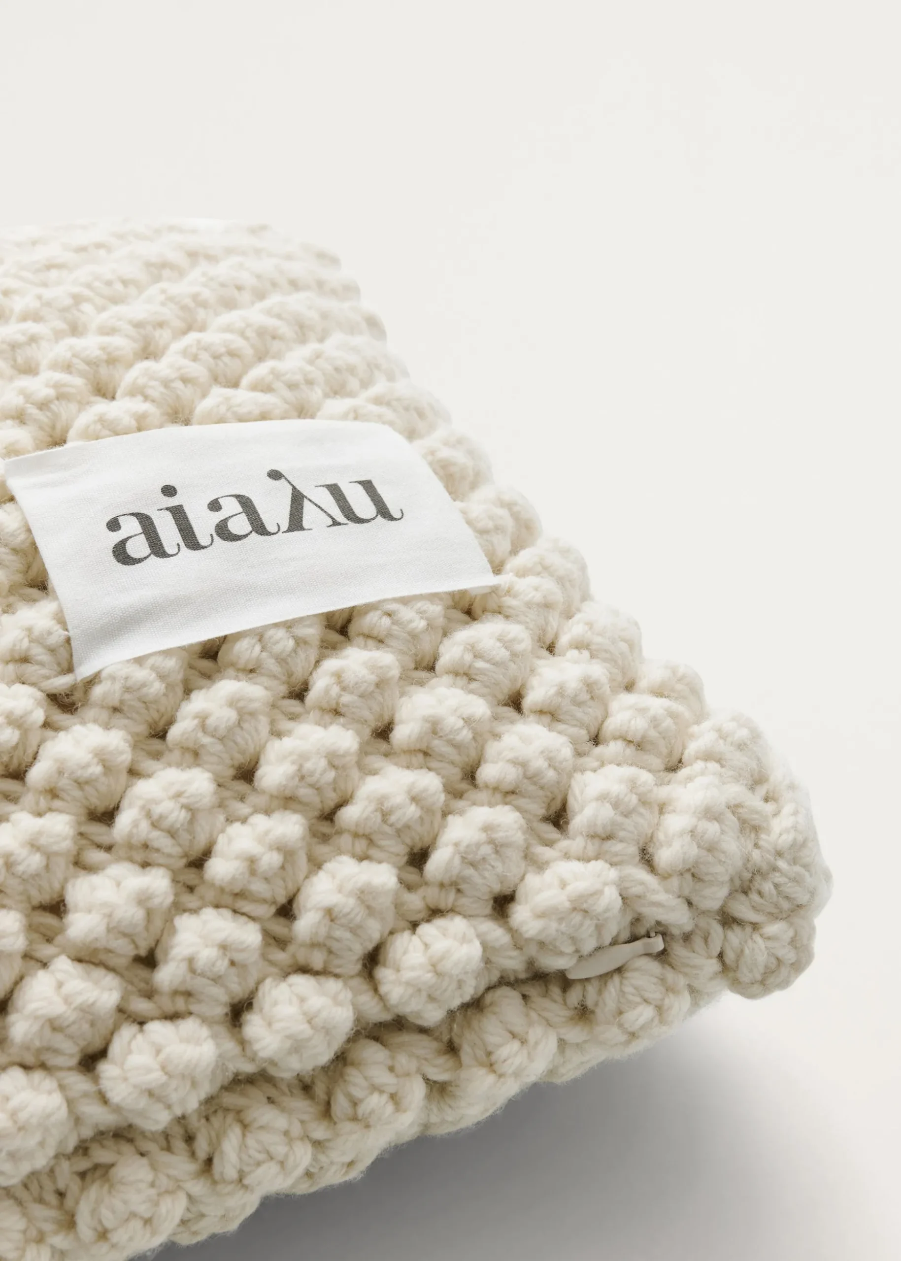 Haima wool pillow - 30x40