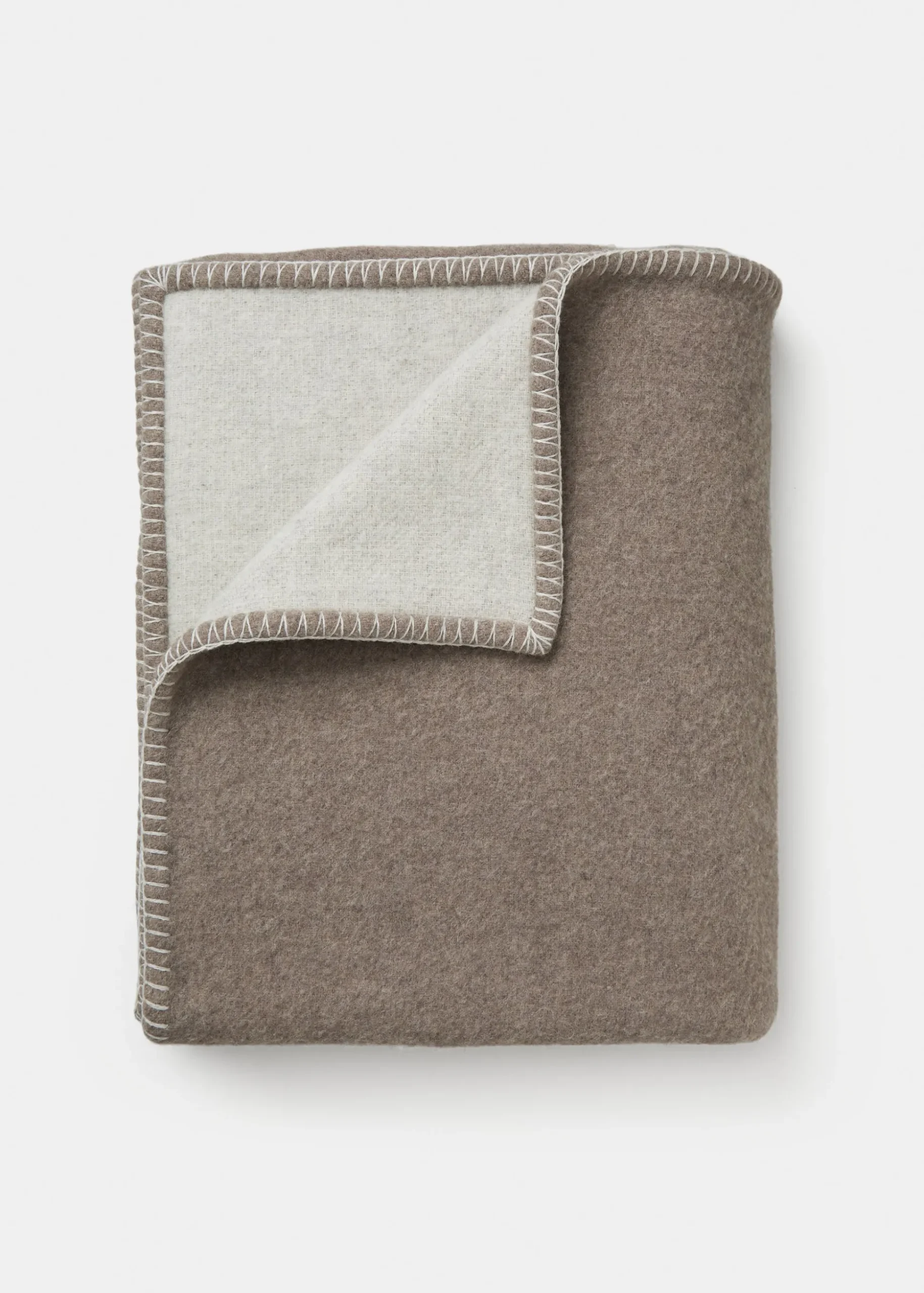 Veda recycled wool throw